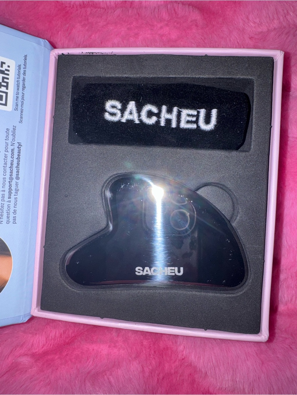 SACHEU silver gua sha with Black Velvet Pouch